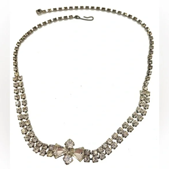 VTG 1950s Rhinestone Necklace Silver Tone Bow Design Bridal Prom Statement MCM - Picture 4 of 5